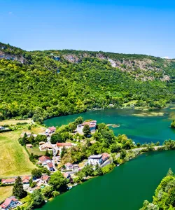 département Ain Pérouges Meximieux conciergerie airbnb